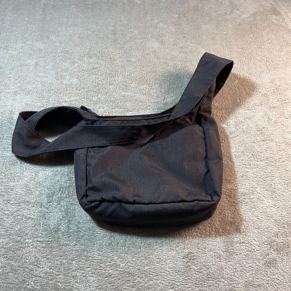 OGIO Women's Brooklyn Tablet Purse Crossbody Bag Classic Black Retro Multipocket - Picture 5 of 9